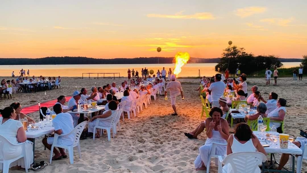 Bungalows En 3Ch 8 Couchages 732 Ou 4Ch En 10 Couchages 828 Ocean Campsite 4*